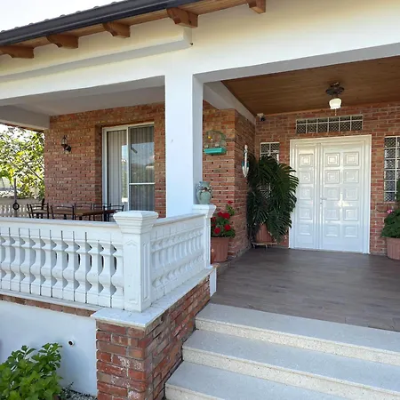Villa Comfortable Private Villeta Near By Arial