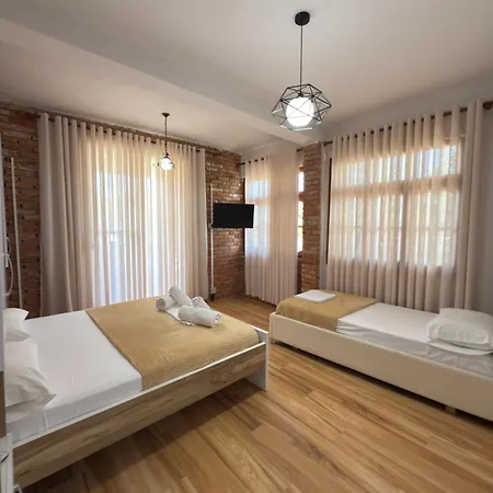 Comfortable Private Villeta Near By Arial Вилла Влёра