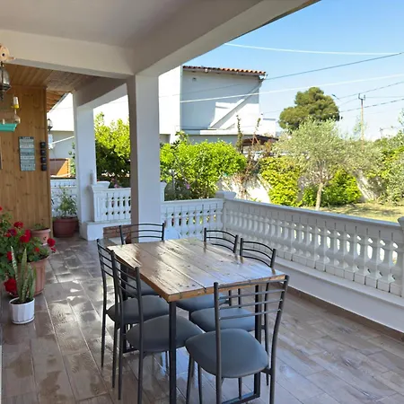 Comfortable Private Villeta Near By Arial Вилла Влёра