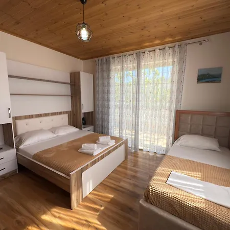 Comfortable Private Villeta Near By Arial Вилла Влёра