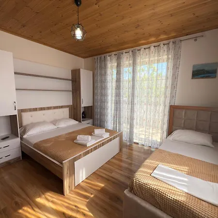 Comfortable Private Villeta Near By Arial Villa