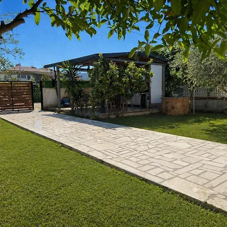 Comfortable Private Villeta Near By Arial Villa